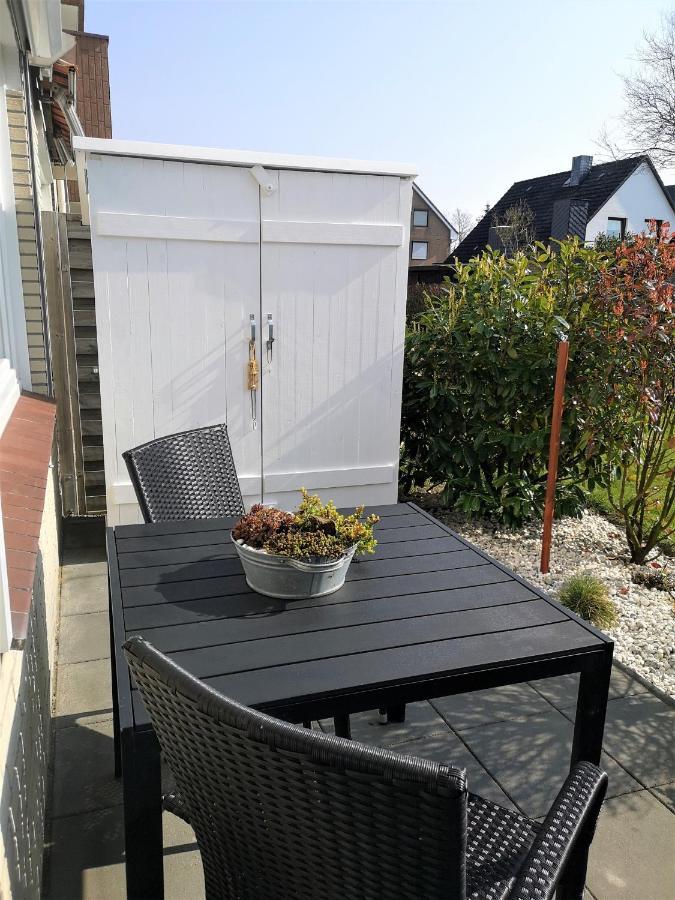 Butze Ferienapartment Mit Terrasse & Wlan & Parkplatz Apartment Busum
